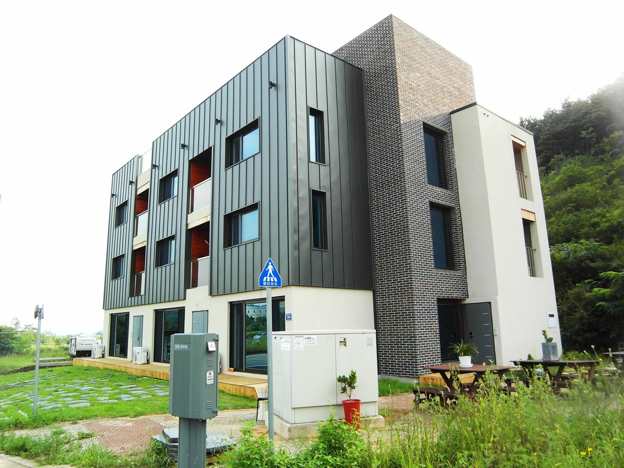 Leeon Guest House Incheon Extérieur photo